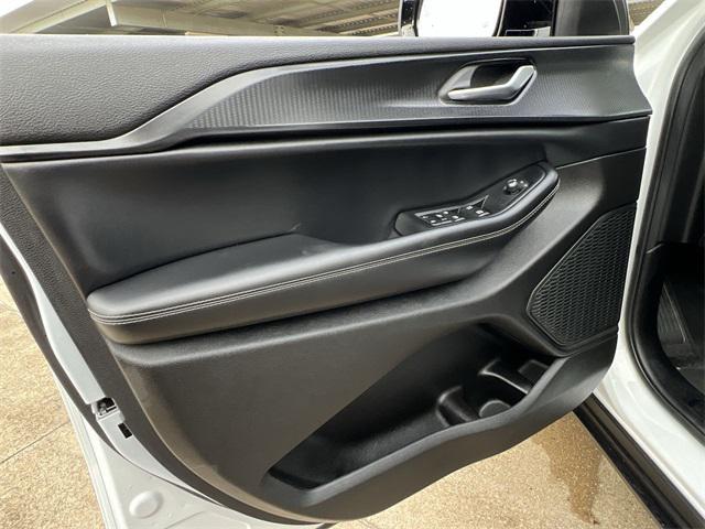 used 2023 Jeep Grand Cherokee L car, priced at $33,995