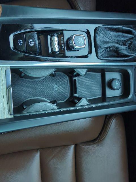 used 2019 Volvo XC60 car, priced at $19,495