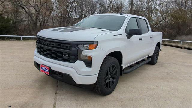 new 2025 Chevrolet Silverado 1500 car, priced at $40,335