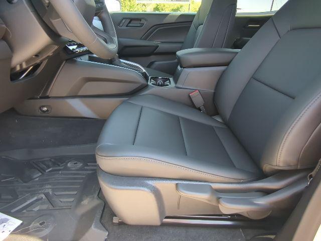 new 2026 Chevrolet Colorado car, priced at $30,605