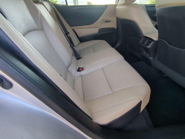 used 2021 Lexus ES 350 car, priced at $33,995