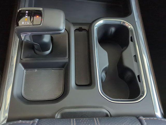 used 2024 Chevrolet Silverado 1500 car, priced at $61,995
