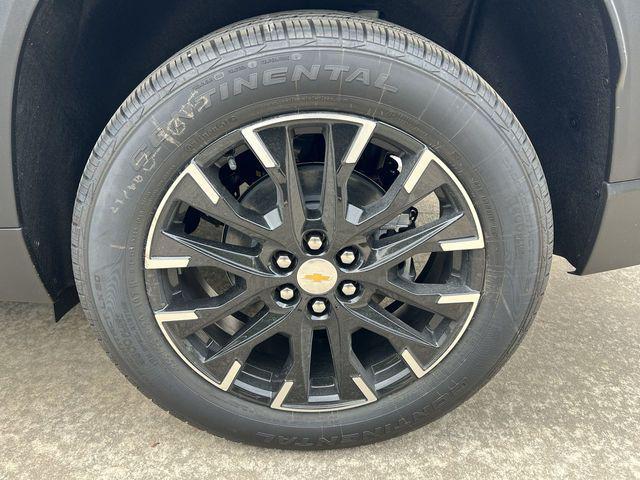 new 2025 Chevrolet Traverse car, priced at $48,825