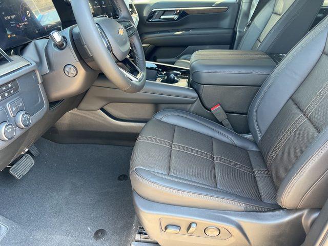 new 2025 Chevrolet Suburban car, priced at $76,220