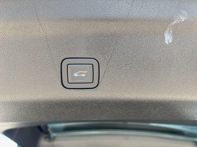 new 2025 Chevrolet Suburban car, priced at $76,220