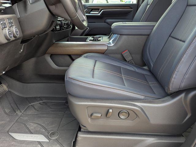 new 2025 Chevrolet Silverado 3500 car, priced at $90,995