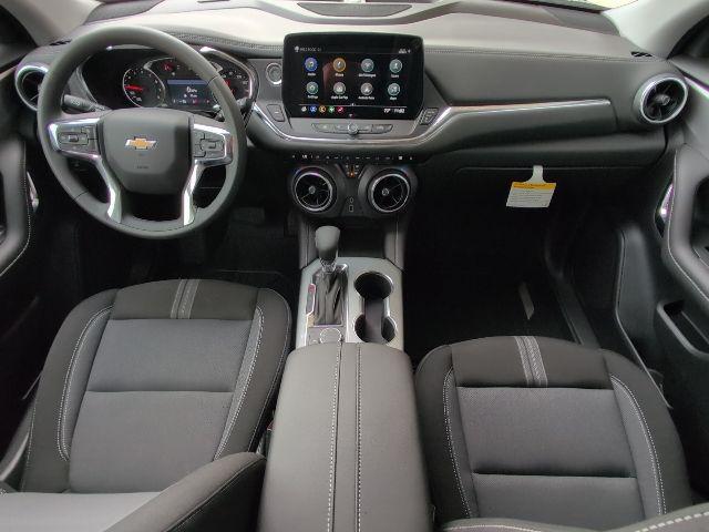 new 2025 Chevrolet Blazer car, priced at $30,665