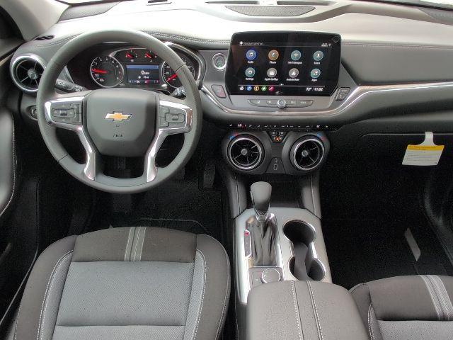 new 2025 Chevrolet Blazer car, priced at $30,665