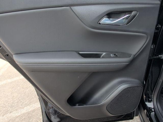 new 2025 Chevrolet Blazer car, priced at $30,665