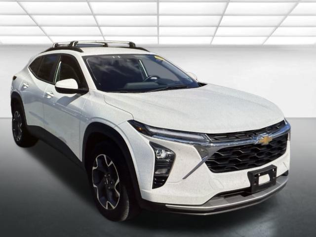 used 2024 Chevrolet Trax car, priced at $22,150