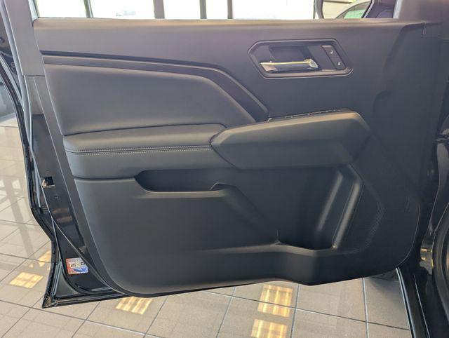 new 2025 Chevrolet Colorado car, priced at $37,915