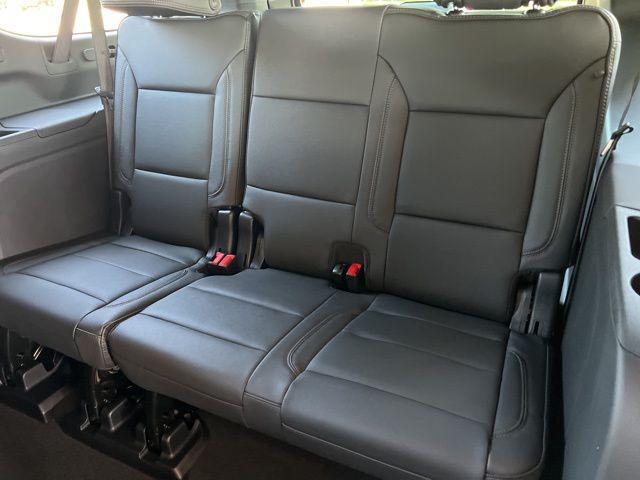 new 2025 Chevrolet Suburban car, priced at $86,575