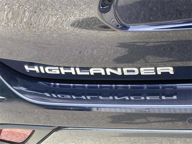 used 2023 Toyota Highlander car, priced at $41,493