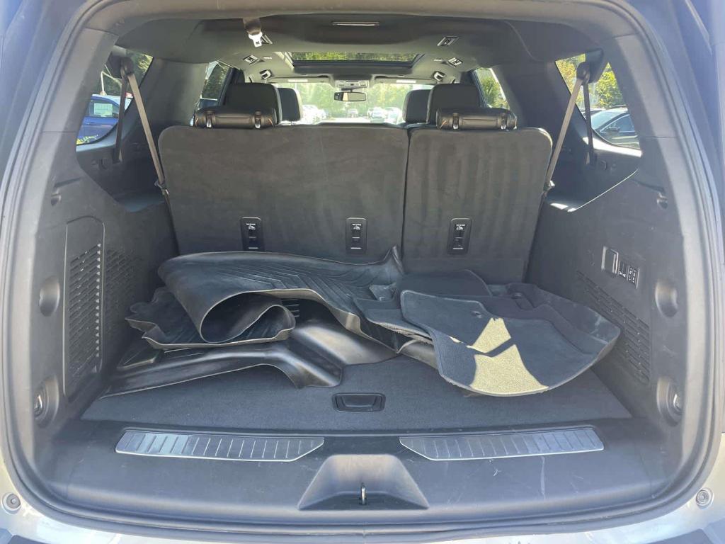 used 2023 GMC Yukon XL car