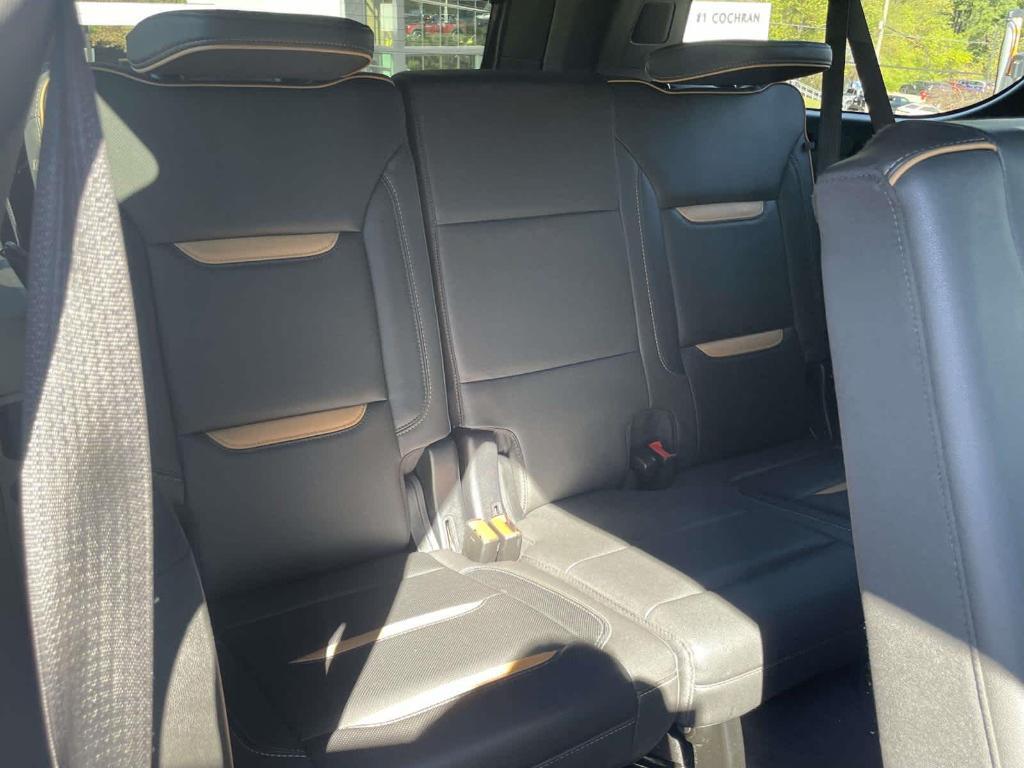 used 2023 GMC Yukon XL car