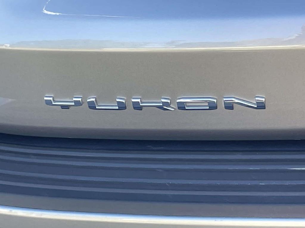used 2023 GMC Yukon XL car