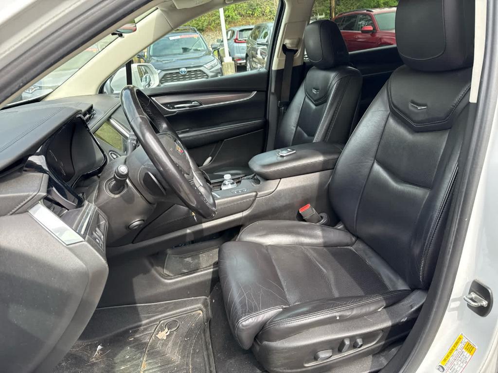 used 2017 Cadillac XT5 car