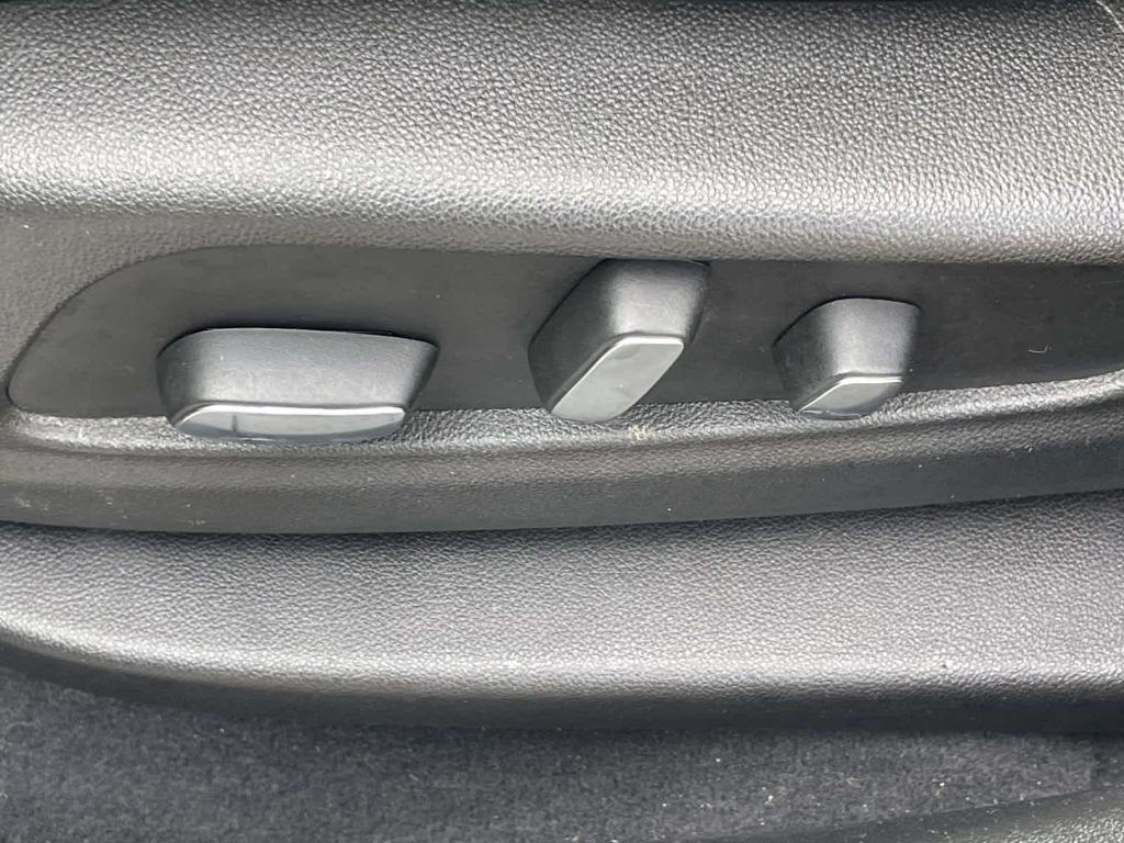 used 2017 Cadillac XT5 car