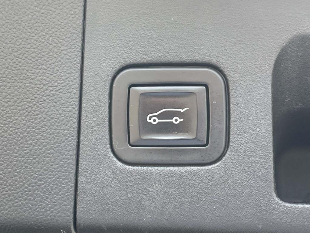 used 2017 Cadillac XT5 car