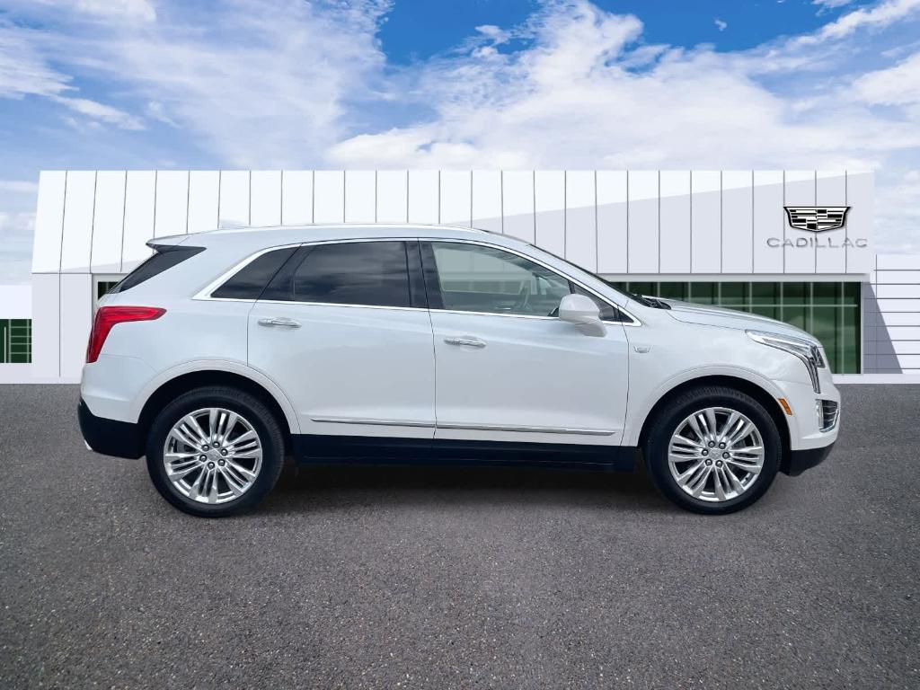 used 2017 Cadillac XT5 car