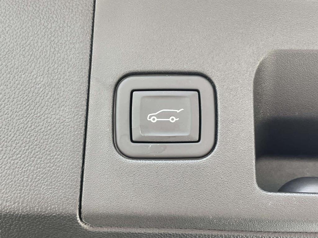 used 2025 Cadillac XT5 car, priced at $48,997