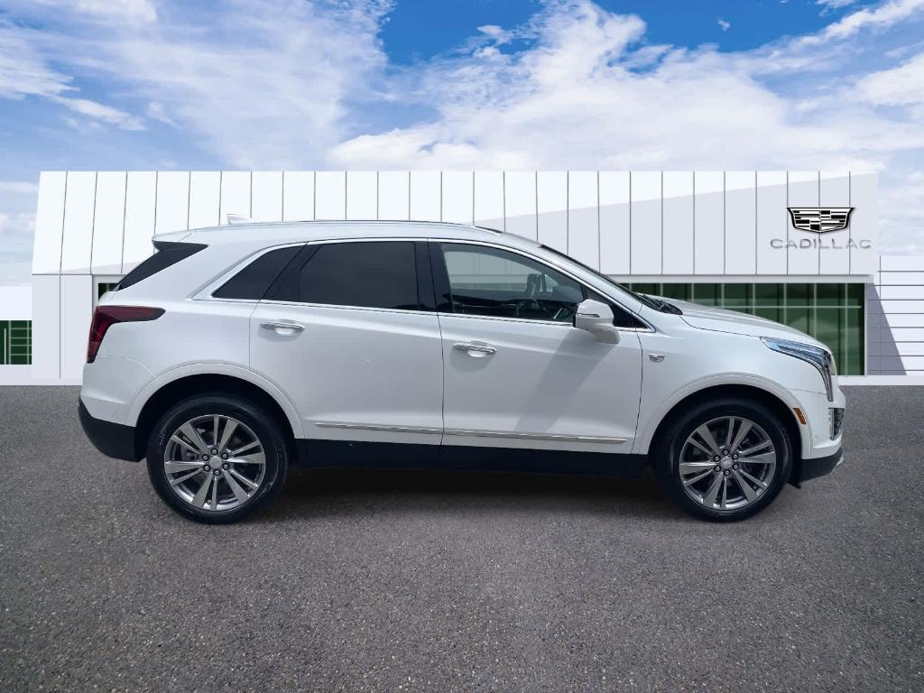 used 2025 Cadillac XT5 car, priced at $48,997