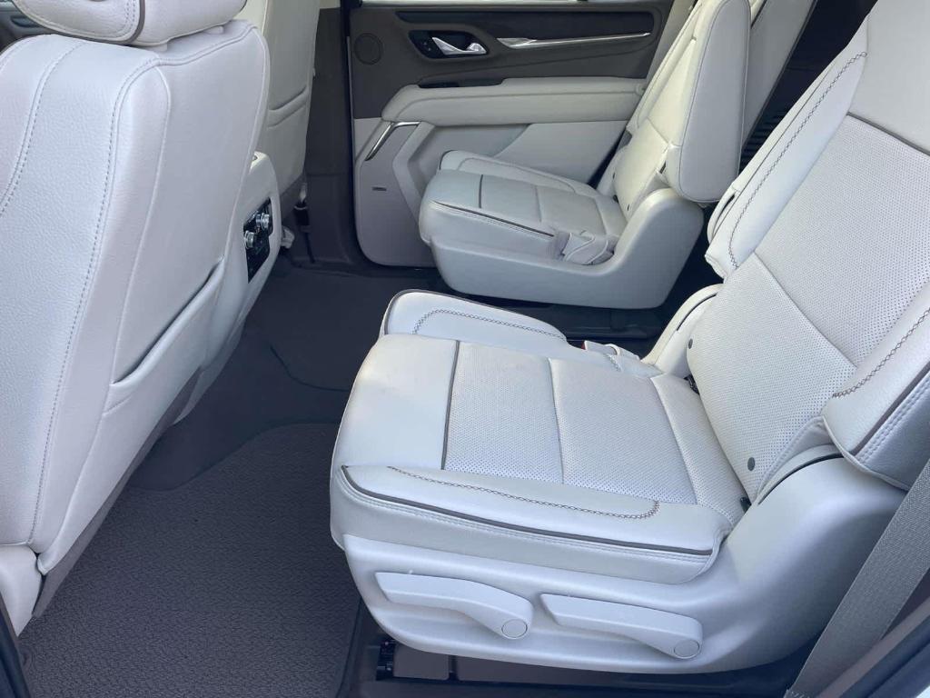 used 2023 GMC Yukon car