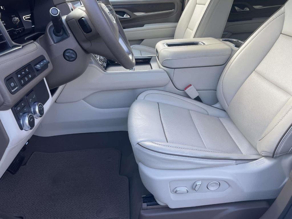 used 2023 GMC Yukon car