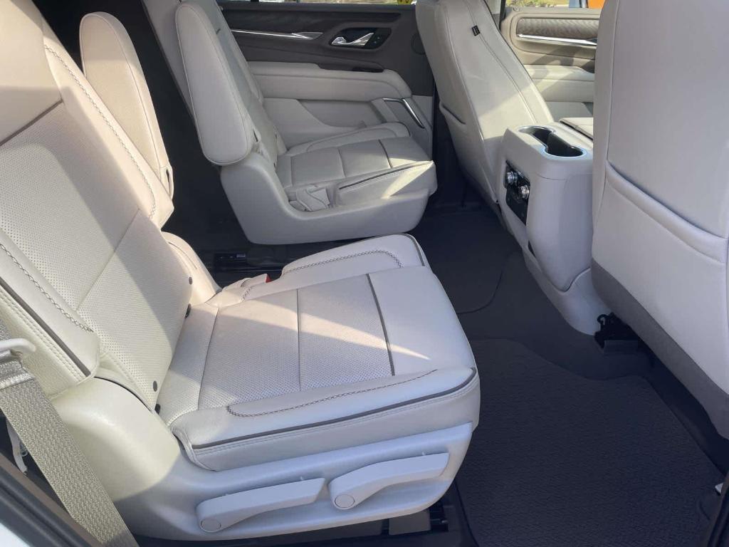 used 2023 GMC Yukon car