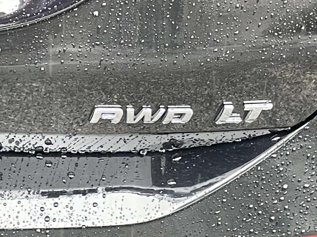 used 2022 Chevrolet Equinox car, priced at $21,987