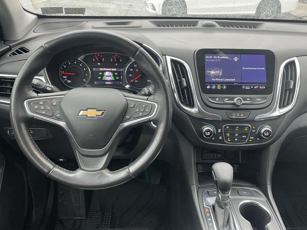 used 2022 Chevrolet Equinox car, priced at $21,987