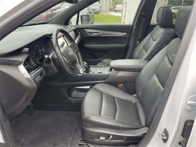 used 2023 Cadillac XT6 car, priced at $33,996