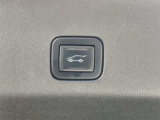 used 2022 GMC Yukon car, priced at $61,998