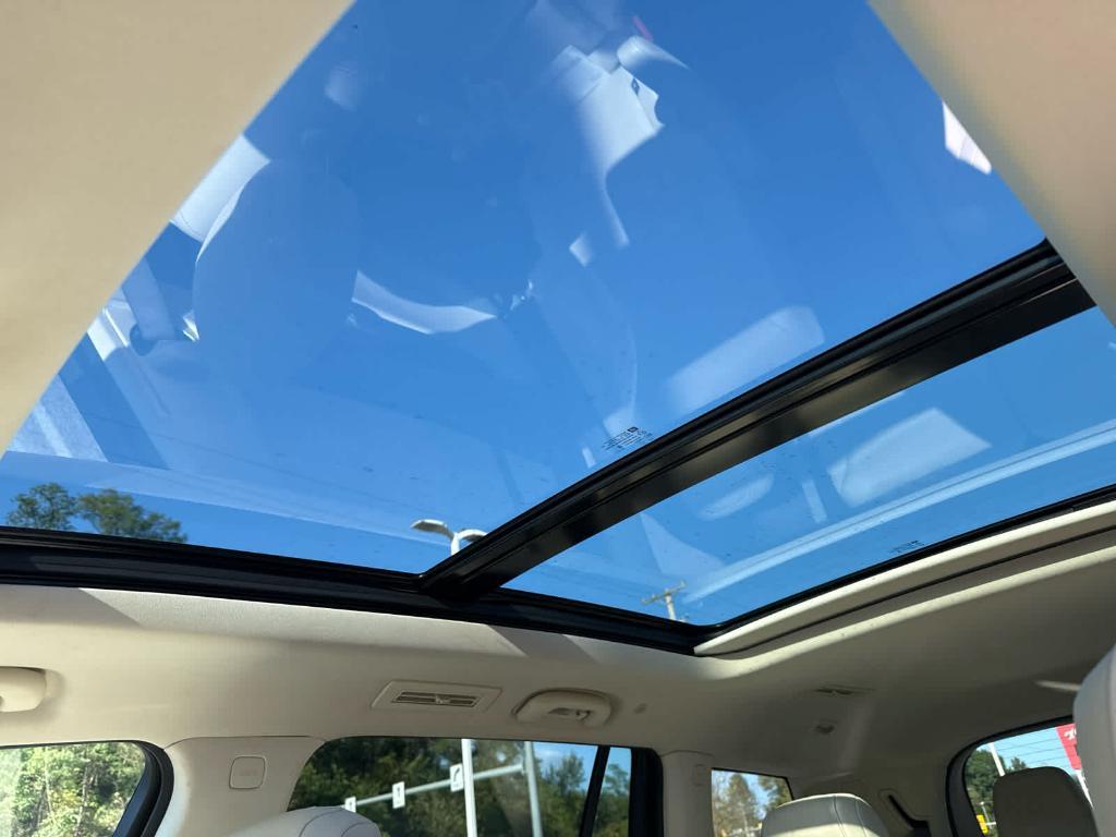 used 2023 Cadillac XT6 car