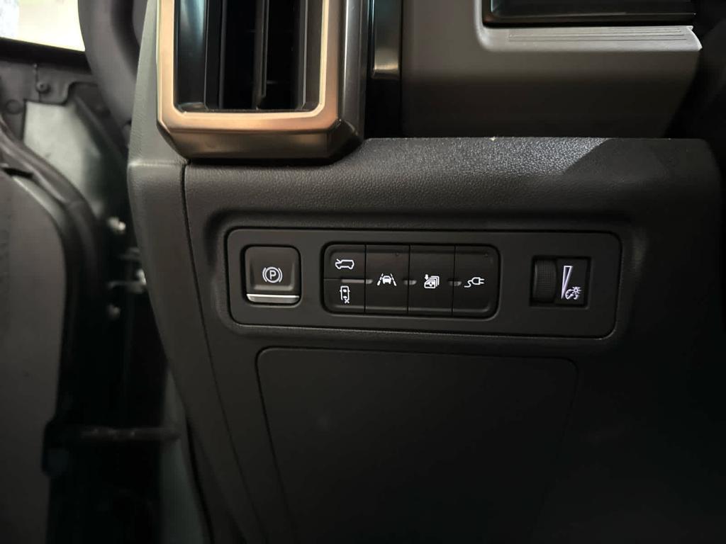 used 2024 GMC HUMMER EV SUV car