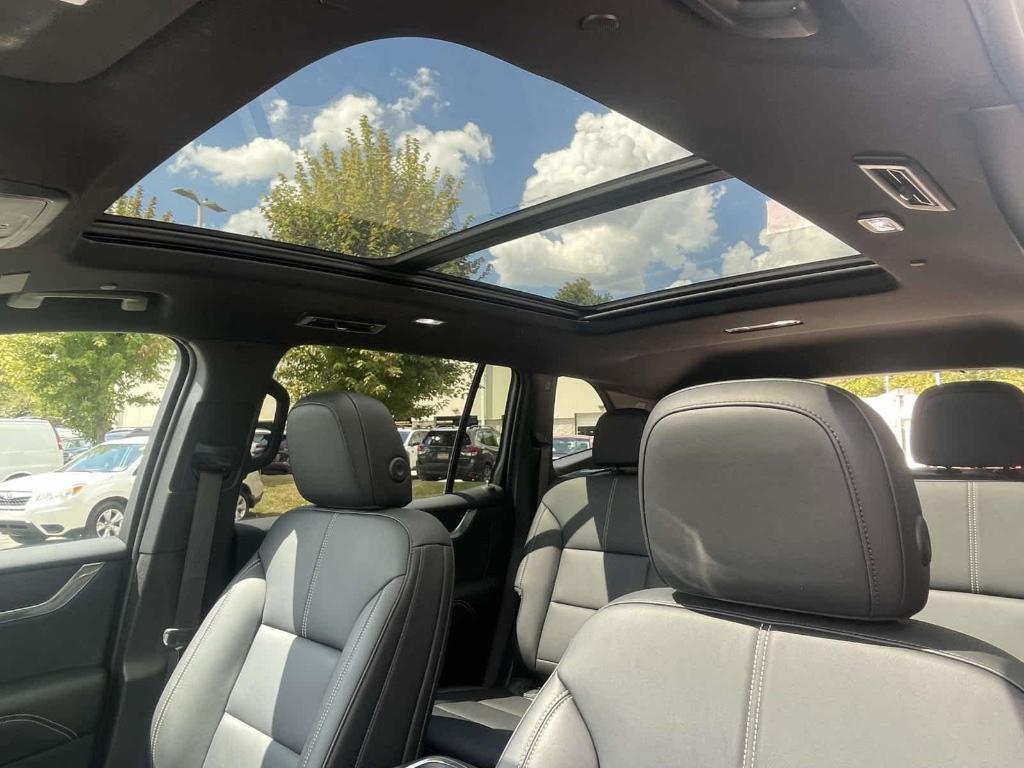 used 2024 GMC Acadia car, priced at $38,996