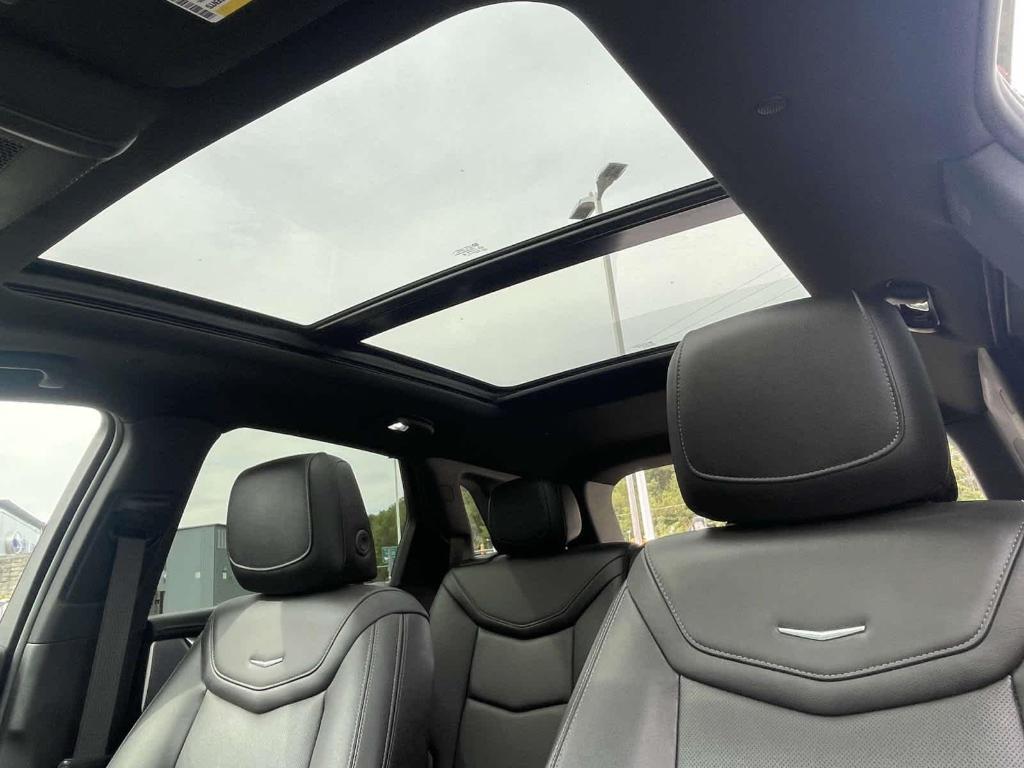 used 2021 Cadillac XT5 car