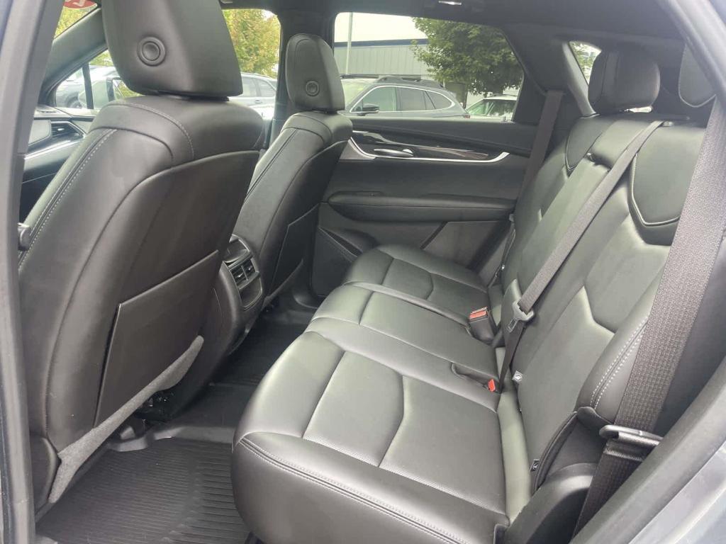 used 2021 Cadillac XT5 car