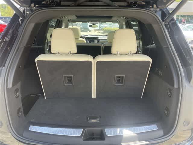 used 2024 Cadillac XT6 car