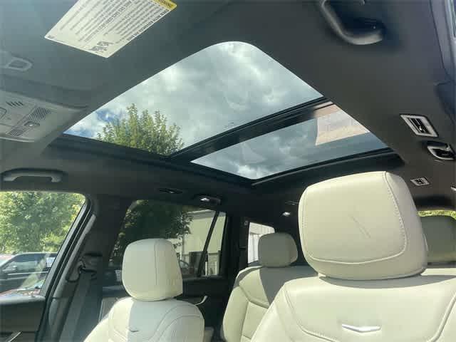 used 2024 Cadillac XT6 car
