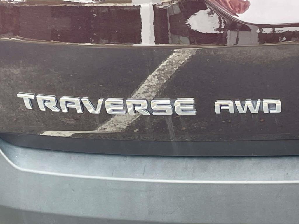 used 2021 Chevrolet Traverse car, priced at $25,993