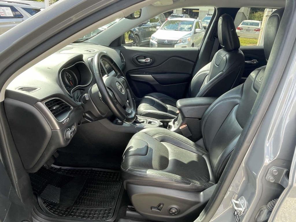 used 2021 Jeep Cherokee car, priced at $20,996
