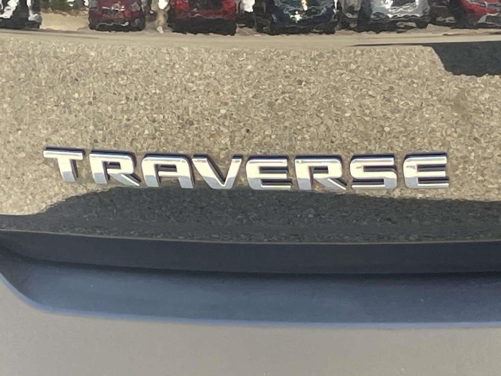 used 2023 Chevrolet Traverse car, priced at $28,799