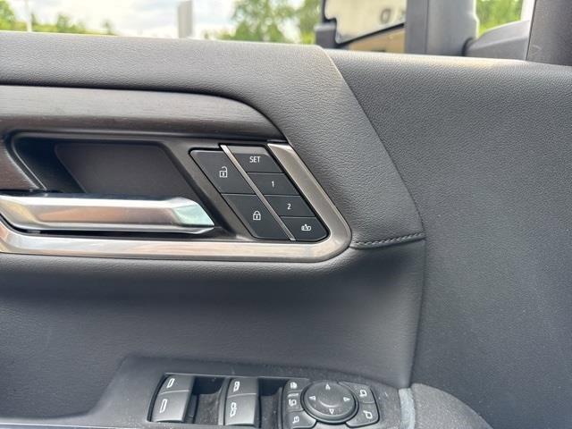 used 2024 GMC Sierra 2500 car, priced at $75,993