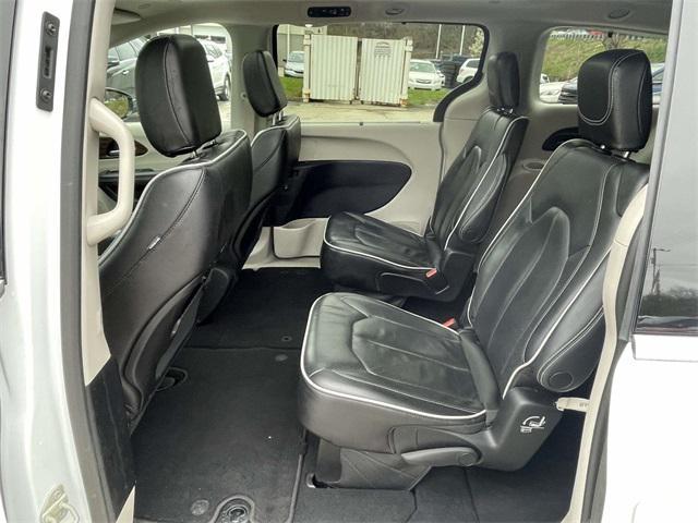 used 2023 Chrysler Pacifica car, priced at $32,996