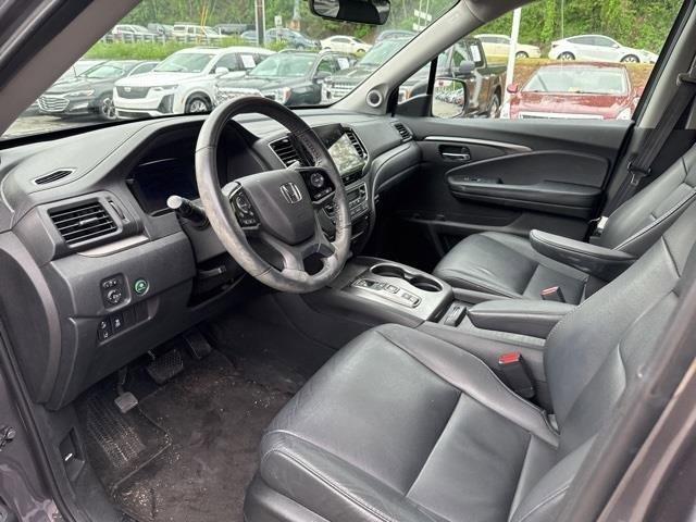 used 2022 Honda Pilot car, priced at $33,996