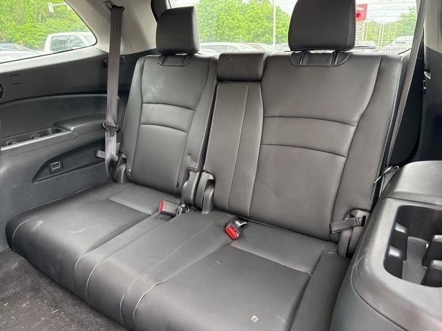 used 2022 Honda Pilot car, priced at $33,996