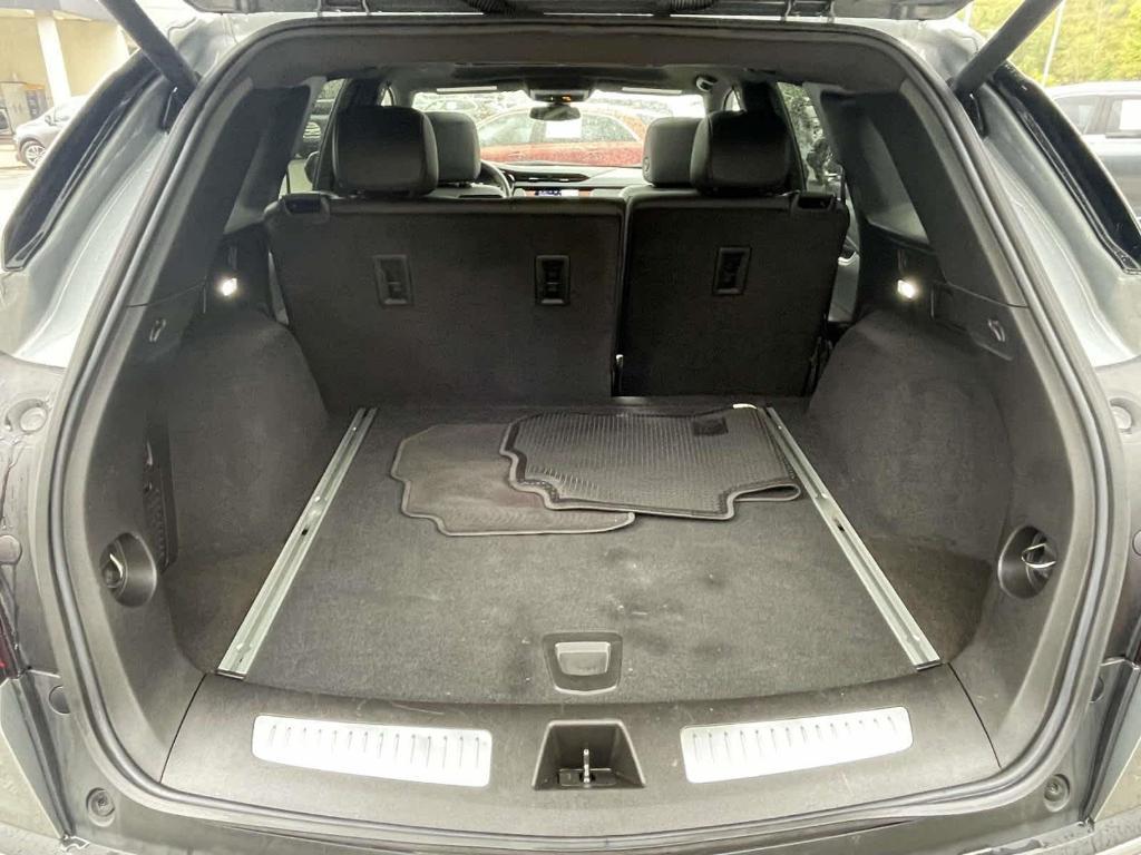 used 2023 Cadillac XT5 car, priced at $29,293