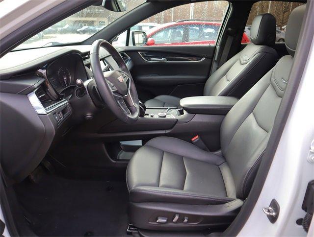 used 2022 Cadillac XT5 car, priced at $34,983