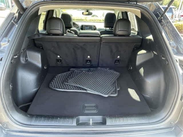 used 2019 Jeep Cherokee car
